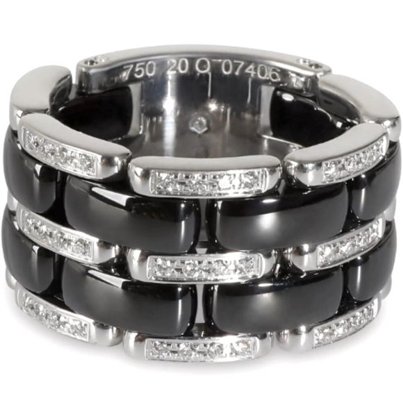 ✨ Stunning One Of A Kind CHANEL Ultra Diamond Black Ceramic 18k White Gold Ring - Picture 15 of 16